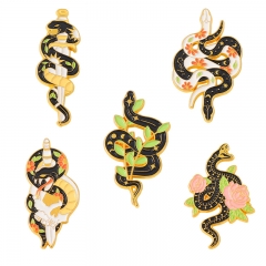 4 Styles Black Snake Anime Alloy Pin Brooch